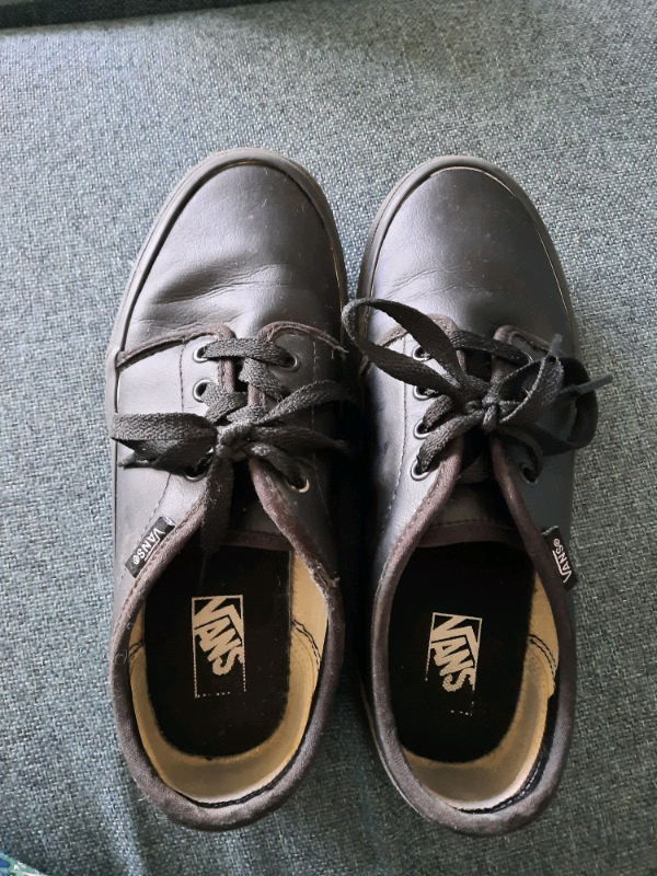 black leather vans size 5